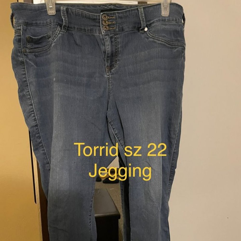 Torrid high rise jeggings sz 22